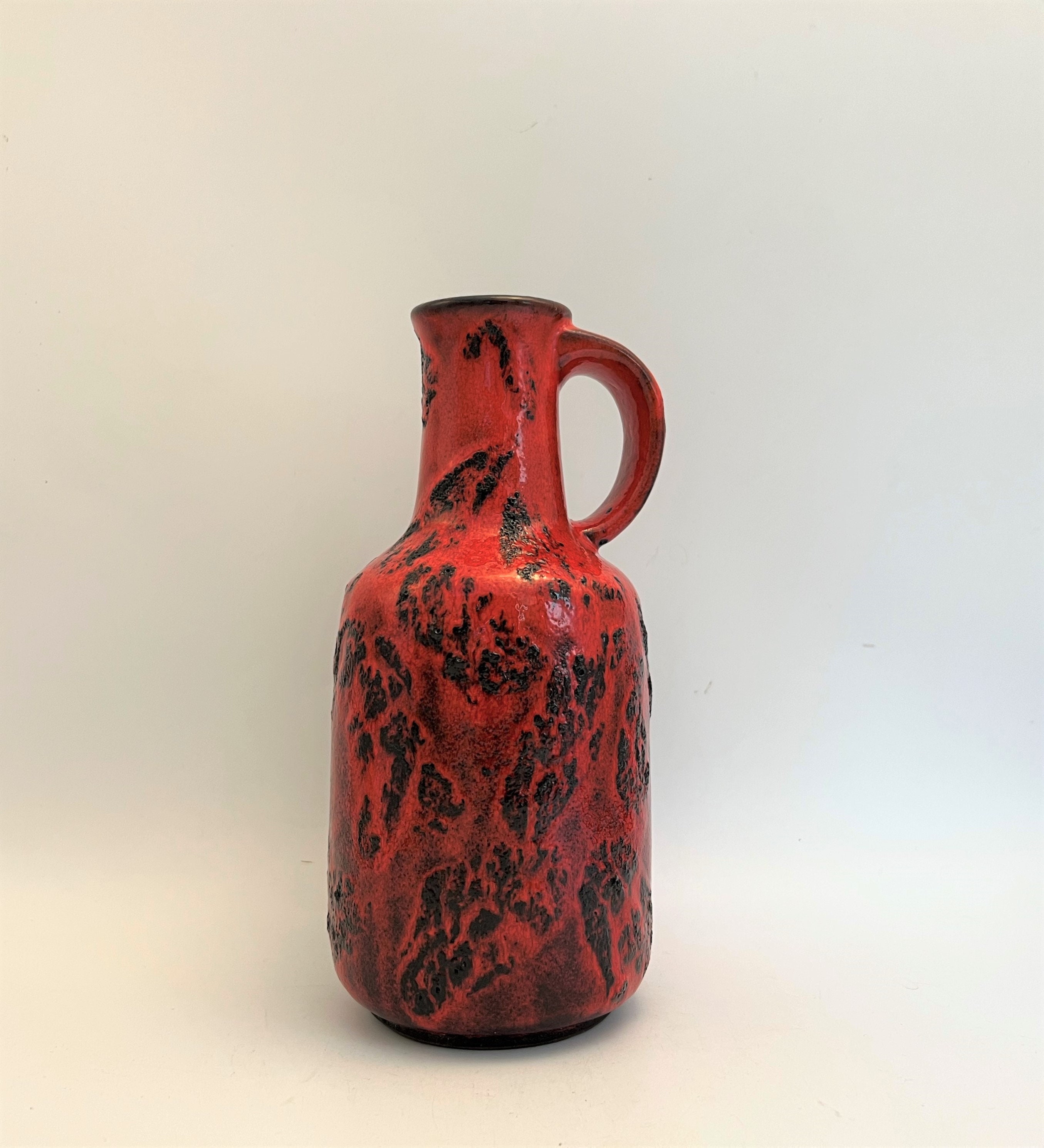 Gräflich Ortenburg Fat Lava Vase, Red Black West German Pottery