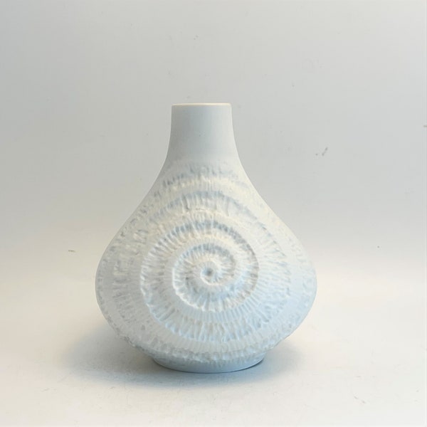 Royal  KPM Porzellan 788 / 15 -Kerafina Bavaria Mid Century Modern Germany bisque porcelain ,, Fossil" vase.