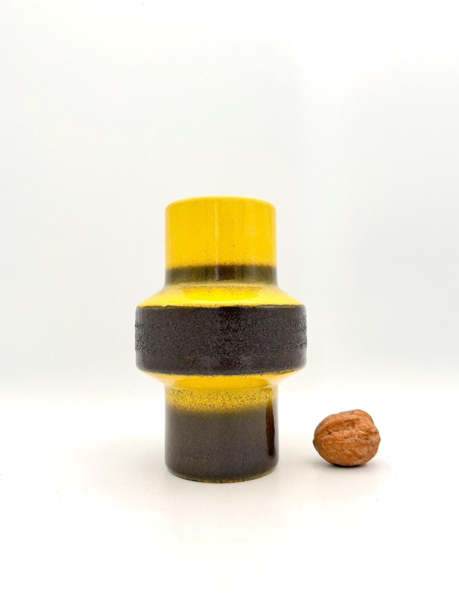 1970年代西ドイツ製陶器の花瓶 – スタイリッシュな黄褐色、WGP - Etsy 日本