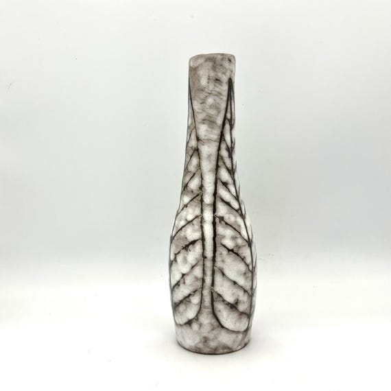 置物 1960s HMV Hungary Majolica Spiral Vase Vintage HMV Majolica Vase, Hungarian Ceramic Leaf Decor, Mid