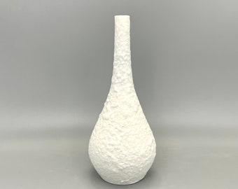 Edelstein Bavaria bisque Mid Century Modern 1960s  Germany white Porcelain ,,Op Art" vase.