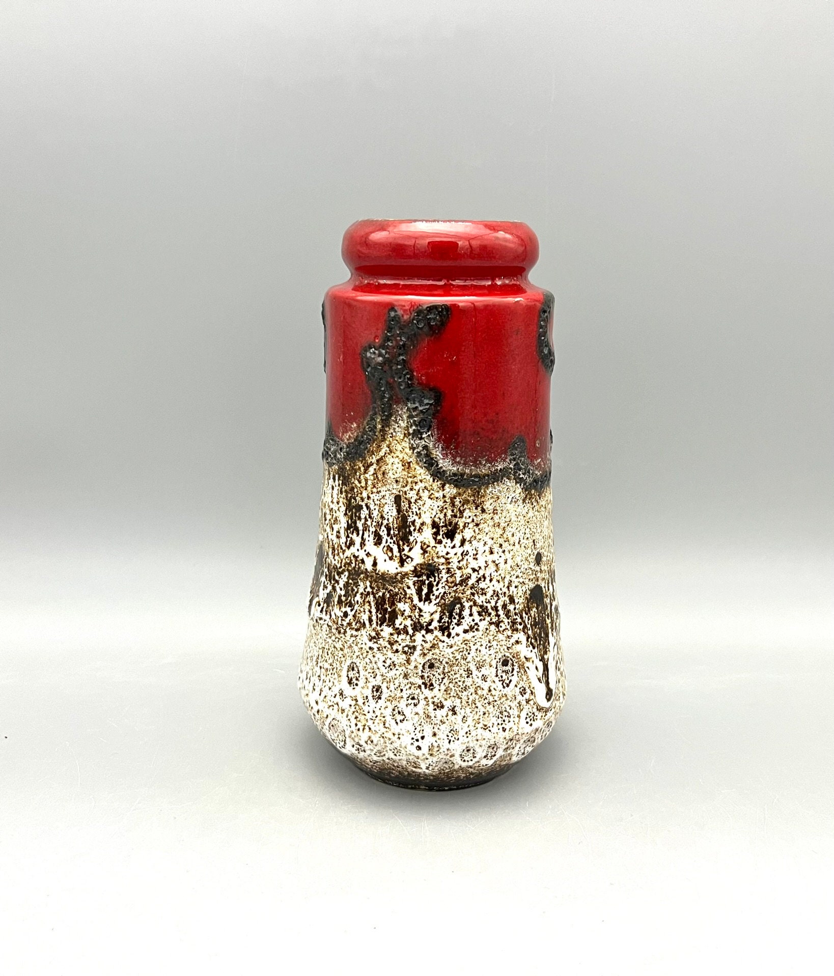 Reserved / Sold for S.K. - Scheurich 209 - 18 Fat Lava Stunning