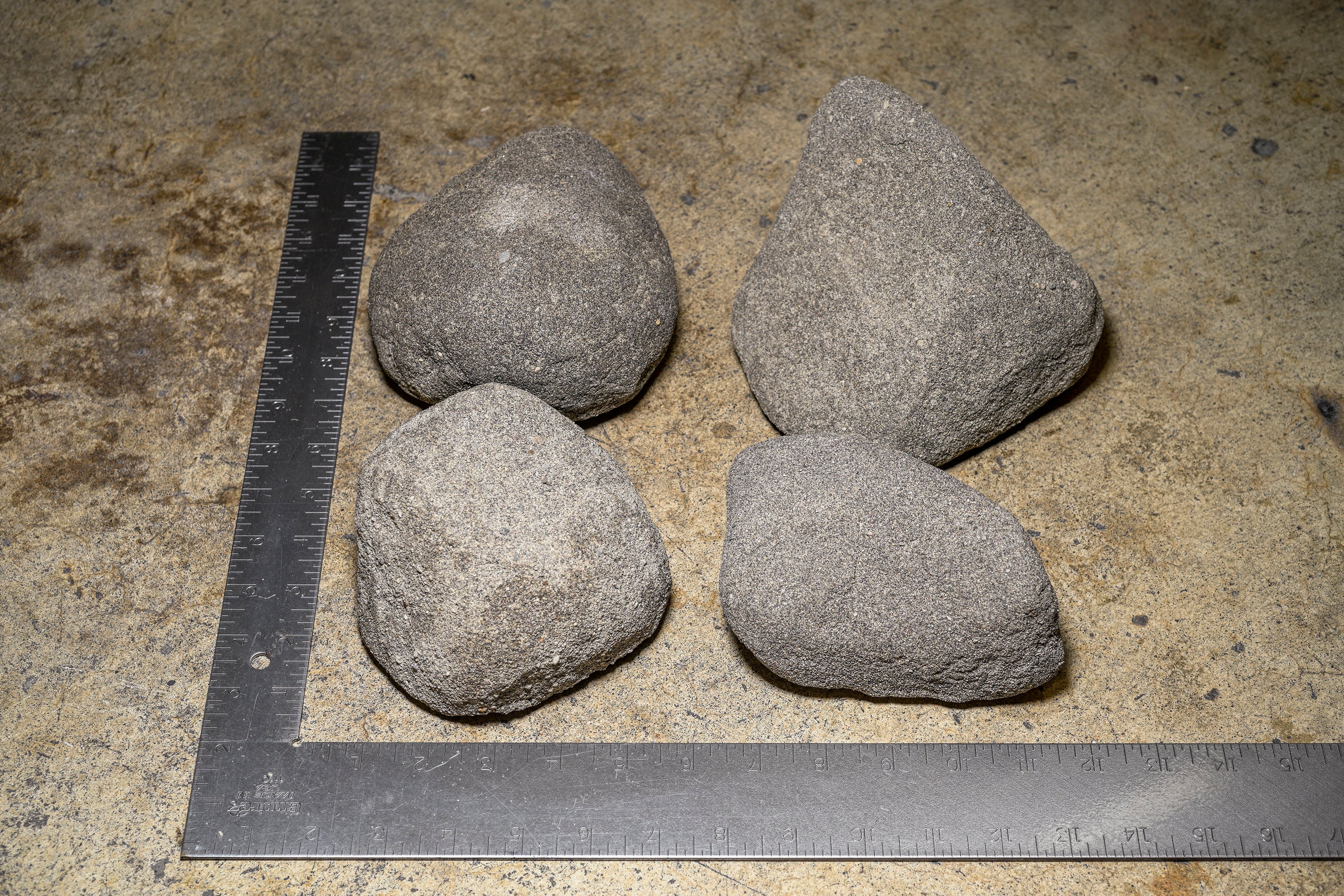 Molded Foam Rock Pieces -- Granite pkg(5)