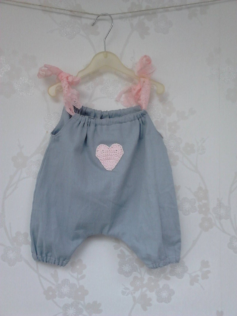 Jumpsuit Lacy in Grey.