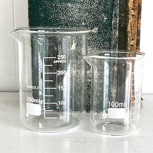 Juego de dos vasos de vidrio vintage para laboratorio, de 100 ml y 250 ml, con picos vertedores