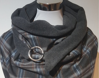 Scarf with carabiner / grey fleece / grey checked / check