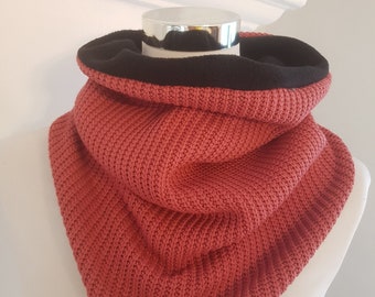 Slip scarf made of fleece and cotton knit in coral and black plain