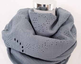 Loop scarf for spring made of muslin in gray