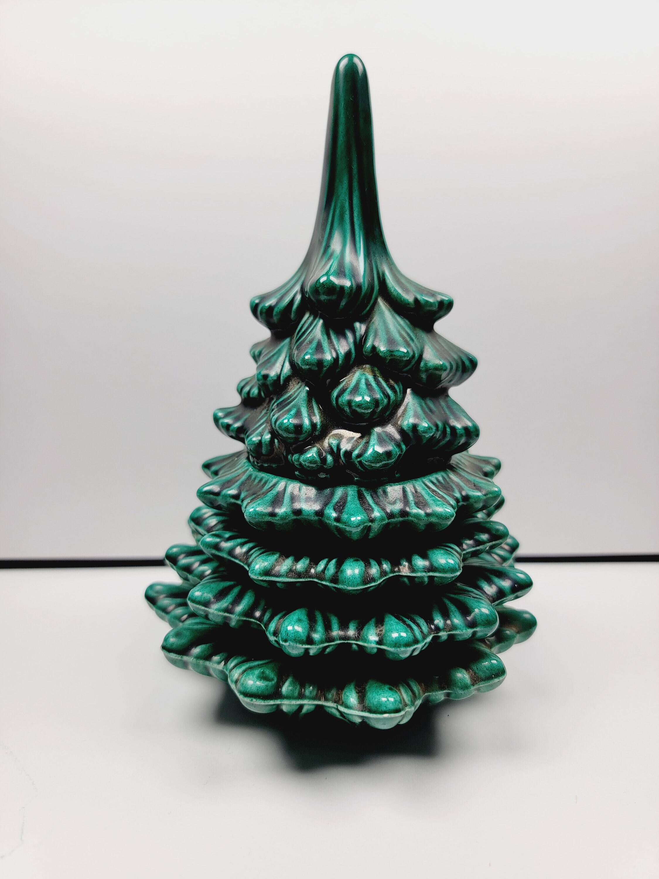 Vintage Christmas Tree Stacking Lighter & Ashtrays