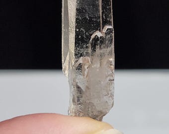 One Starbrary Quartz 3.2-5.5cm Long- Tomás Gonzaga, Brazil- Your Choice- Small, Light Smokey Glistening Etchings, 'Stardust'- B(17-42)