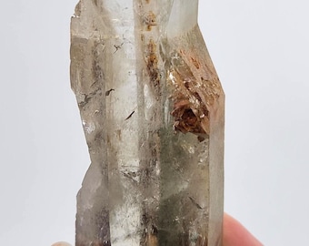 Shaman Quartz:  9.9 cm Long, Mina Zeca De Souza, Brazil- Art on Face, Unique 'Bent' Habit, Unpolished- ST25