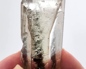 Shaman Quartz: Mina Zeca De Souza Brazil- Etched Shovel Face, Internal Plane, Geometric Keys- 7.5 cm Long- Unpolished- ST42