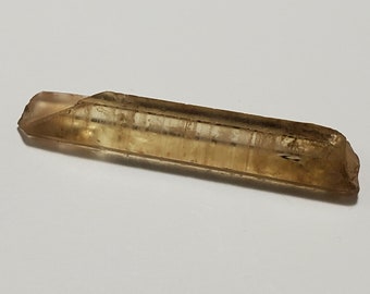 Natural Citrine, Zambia Africa- 8.9 Grams, 5.6 cm Long- Unpolished, Key Termination, Slender Key Crystal, Abundance- B28