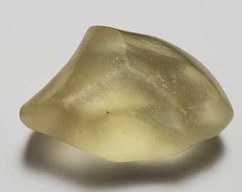 Libyan Desert Glass Impactite, Tektite- 17.7 Grams- Museum Quality Piece from Egypt- Rich Color, Smooth Gem, Palm Stone, Silky Feel- G4