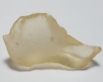 12.3 Grams or 61.5 Carat Libyan Desert Glass Impactite, Tektite- Tool Shape, Possible Artifact- Museum Quality Piece from Egypt- E15