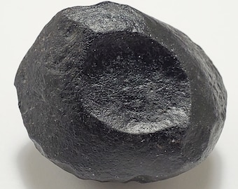 Tektite from Thailand- 38 Grams- Thailandite, Indochinite- Semi Spherical, Moon Like, Round Palm Stone, Thumb Divot- TW1