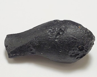 Tektite from Thailand- 32 Grams- Thailandite, Indochinite- Drop Shape, Ancient Weathered Chip- TW10