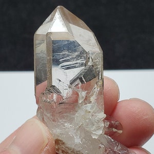 Starbrary Quartz Crystal- 6 cm Long- Corinto, Brazil- World Class Optical Clarity & Luster, Mini Cluster, Rocket Like- CA20