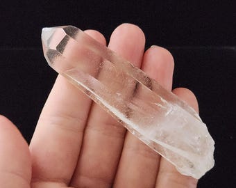 Starbrary Quartz Crystal: 3.5in or 8.8cm Long- Corinto, Brazil- Optical Record Keepers, Silky Twisting Key- EL5