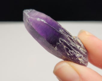 Natural Amethyst Crystal: 4.5cm long Tutu Cliffs Nigeria- Lined Termination, Excellent Color and Clarity- NA5
