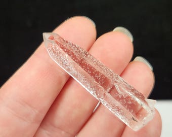 Starbrary Quartz Crystal- 2.3 inch or 5.9 cm Long- Zeca De Souza, Brazil- Pristine Optical, Glistening Etched Keys- JA11