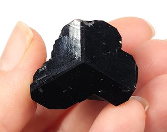 Black Tourmaline Crystal- Erongo Namibia- 2cm Tall, 36.2 gram- Geometric Pinwheel Termination, Lustrous- A12