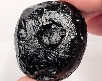 Tektite from Thailand 61.3 Grams- Thailandite, Indochinite- Top Quality, Glossy, AAA Open Bubble- TU7