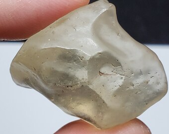 Libyan Desert Glass Impactite, Tektite- 15.6 Grams- Museum Quality Piece from Egypt- Rich Color, Smooth, Palm Stone- G29
