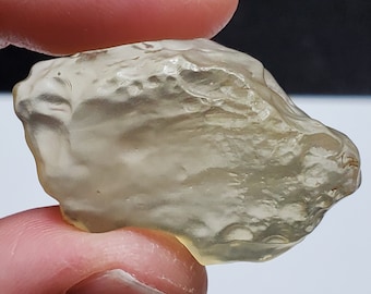 Libyan Desert Glass Impactite, Tektite- 10.4 Grams- Museum Quality Piece from Egypt- Rich Color, Gorgeous Texture, Large Pendant Stone- G20