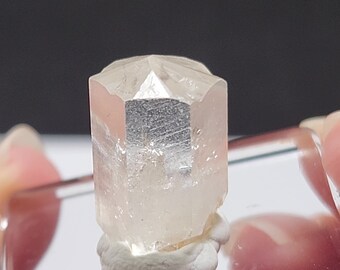 26.5 カラット ミャンマー産フェナカイト (フェナサイト) クリスタル