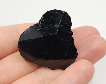 Black Tourmaline Crystal- Erongo Namibia- 2.5cm Tall, 42.5 gram- Geometric Termination, Lustrous, Stair Step Side, Silky- A3
