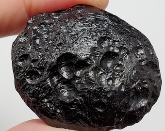 Tektite from Thailand- 38.2 Grams- Thailandite, Indochinite- Intricate Surface Texture, Palm Stone, Round Semi Flat, Semi Glossy- TY13
