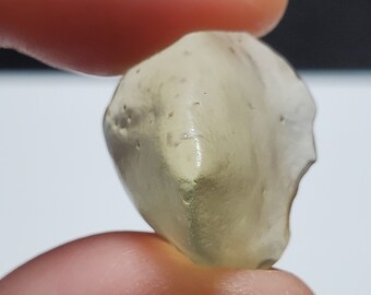 Libyan Desert Glass Impactite, Tektite 3.9 Grams- Stands Cone Mountain like, Smooth, Golden Excellent Clarity Color- J11