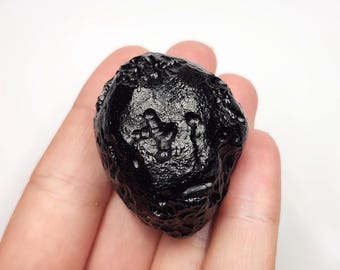 Tektite from Thailand 49.4 Grams- Thailandite, Indochinite- Top Quality, AAA Glossy Luster, Slight 'Anda' Texture- TU2