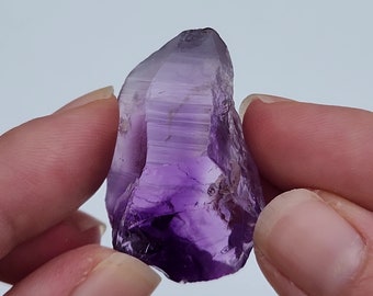 Natural Amethyst Crystal 3.9 cm long- Cameroon, Africa- Small Terminated Point- Vibrant Purple Color, Great Clarity, Facet Grade- AC5
