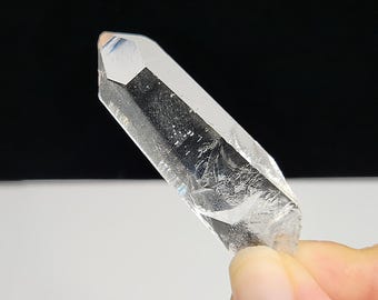 Starbrary Quartz Crystal in or cm Long- Corinto, Brazil- Empathic, Purification, Pod like, Smooth Conchoidal Base, Water Clear- EJ21