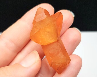 Tangerine Quartz Crystal- 5cm or 2in Long- Brazil- Crossing Twin Souls, Fully Etched Self Healed Contact Points- TD10