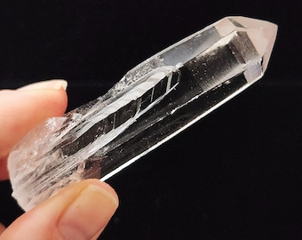 Starbrary Quartz Crystal: 2.8in or 7.2cm Long- Corinto, Brazil- Glistening Key Door, Optical Record Keepers- EL4