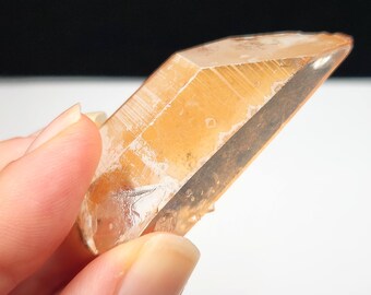 Tangerine 'Golden Healer' Quartz Crystal- 6cm or 2.4in Long- Brazil- Shovel Face, Generator, Circular Unique Record Keeper- TD8