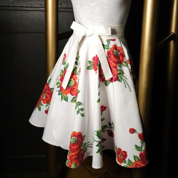 Small Wrap Skirt with Pockets Vintage Tablecloth Fabric White with Large Red Poppies Retro Floral High Waist Knee Length Spring Fall