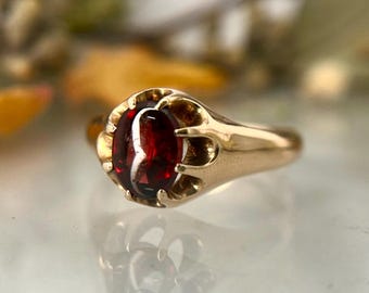 Antique Victorian belcher mounted synth Garnet ring in 10k yellow gold