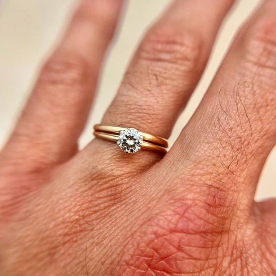 Vintage classically styled prong set solitaire wi… - image 3