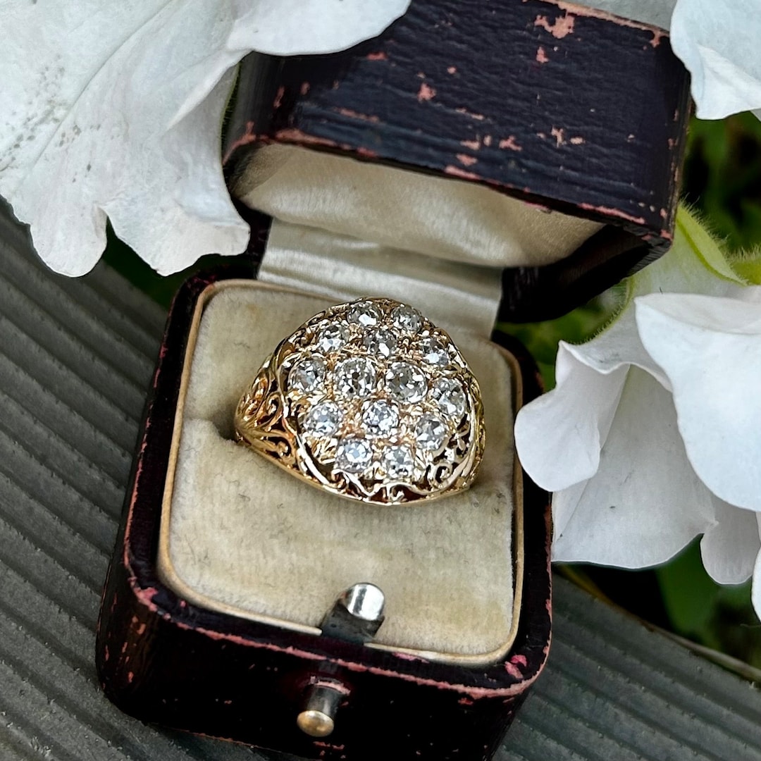 Vintage Kentucky Cluster With Antique Old Mine Cut Diamonds Totaling
