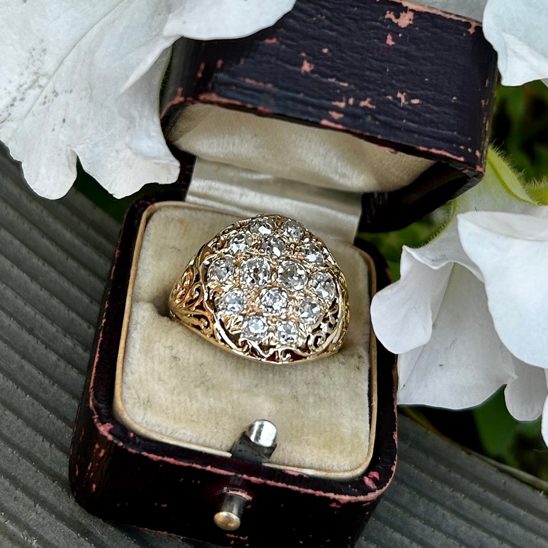 Men's kentucky cluster diamond ring discount