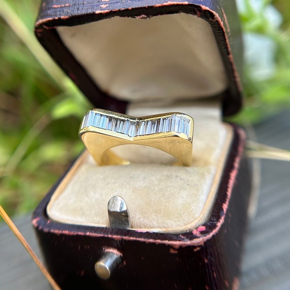 Vintage stackable concave channel set diamond ban… - image 1