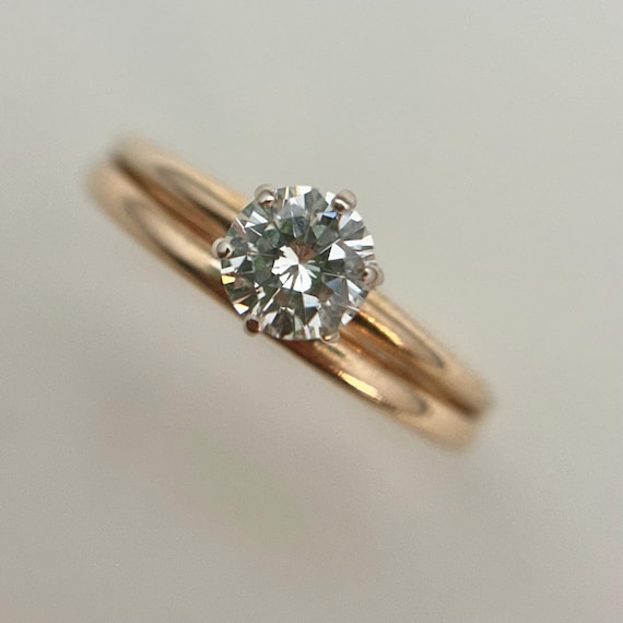 Vintage classically styled prong set solitaire wi… - image 2