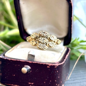 Vintage Diamond-Cut marquise shaped cluster ring in 18k yellow gold
