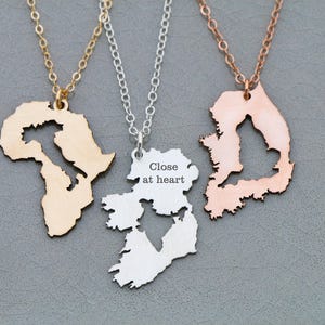 Moving Gift Friendship Necklace • Long Distance Relationship Gift Sister Necklace • Girlfriend Gift Travel Necklace Country Jewelry