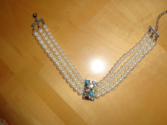 Vintage faux pearl choker with faux stones - image 4