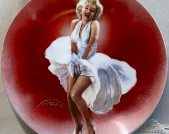1990 Marilyn Monroe in the Seven Year Itch Collectors Plate. First